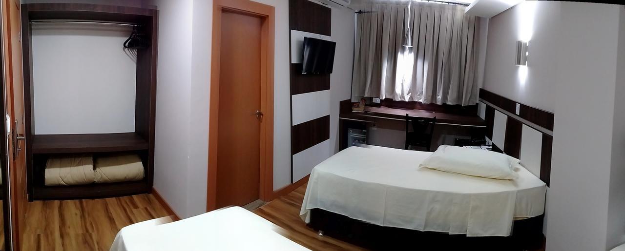 Hotel Maestro Executive Toledo トレド エクステリア 写真